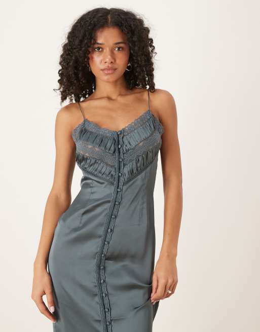 ASOS DESIGN - Robe caraco longue à enfiler en satin avec broderies sur le buste - Gris acier, 3 de 4