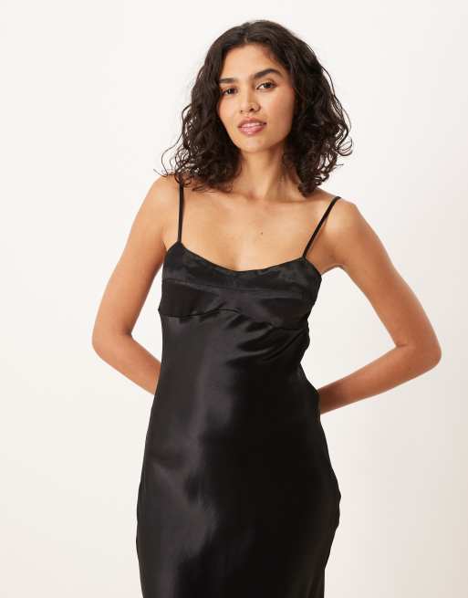 ASOS DESIGN - Robe caraco longue à enfiler en satin avec surpiqûres sur le buste - Noir, 2 de 4