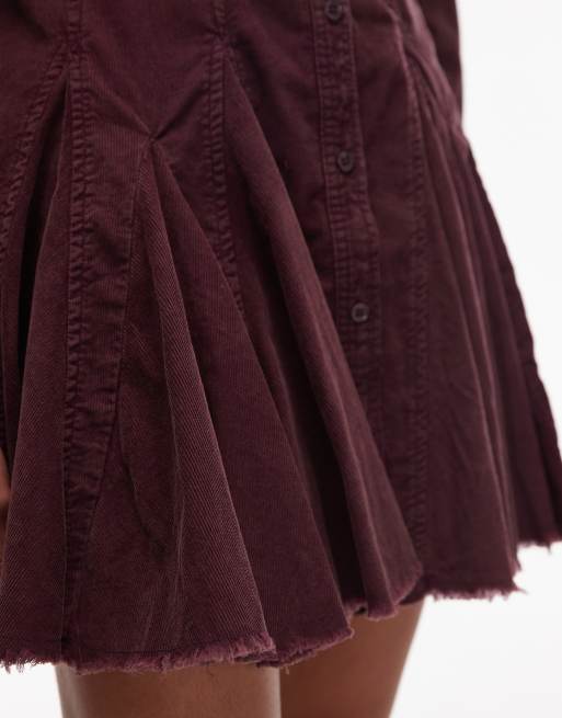 ASOS DESIGN - Robe chemise à taille cintrée et godets en velours côtelé - Bordeaux délavé, 3 de 4