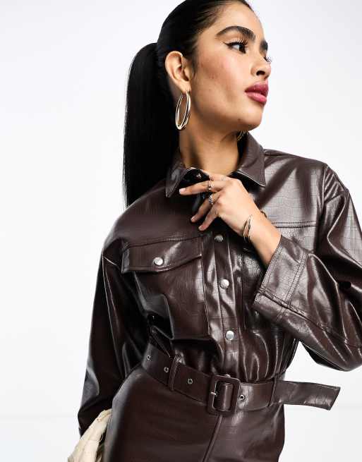 ASOS DESIGN - Robe chemise blousante mi-longue boutonnée en imitation cuir effet croco - Marron, 2 de 4