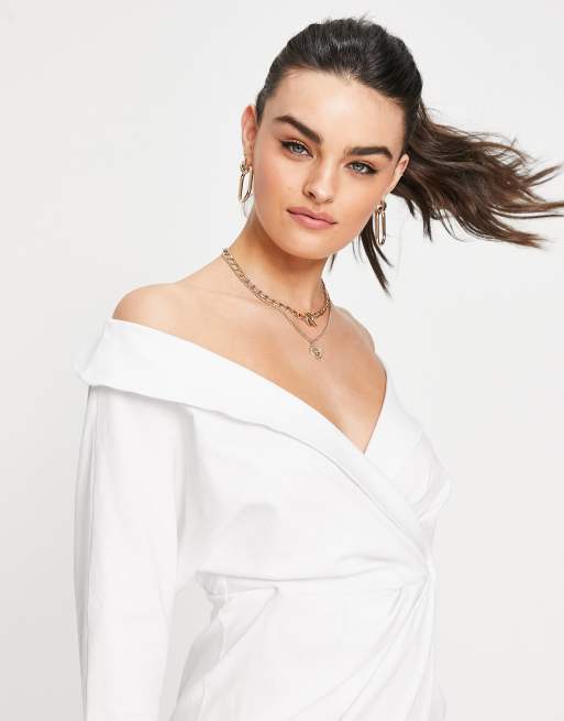 ASOS DESIGN Robe chemise courte paules d nud es avec jupe portefeuille Blanc