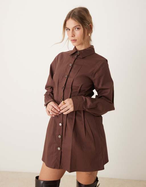 ASOS DESIGN - Robe chemise courte plissée en sergé - Marron chocolat, 4 de 4