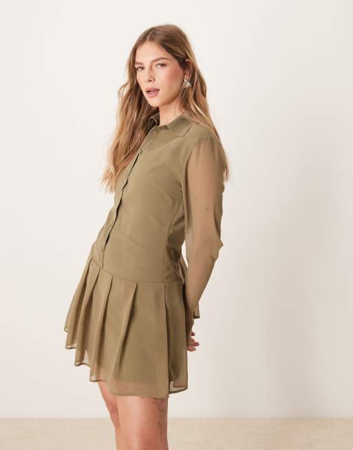 ASOS DESIGN - Robe chemise courte plissée - Kaki, 2 de 4