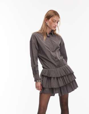 Robe chemise courte rayée à taille basse avec jupe plissée - Marron et bleu 36