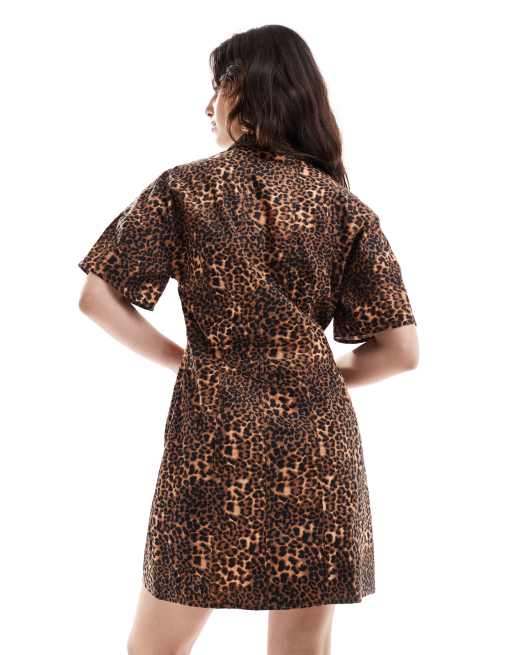 ASOS DESIGN - Robe chemise courte surpiquée en sergé à imprimé animal, 4 de 4
