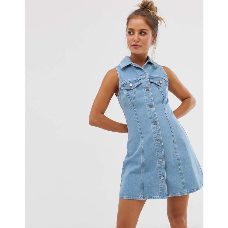 ASOS Design Robe chemise patineuse en jean sans manches ASOS