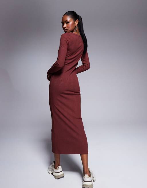 ASOS DESIGN - Robe côtelée mi-longue à encolure dégagée et manches longues - Bordeaux teint par section, 3 de 4