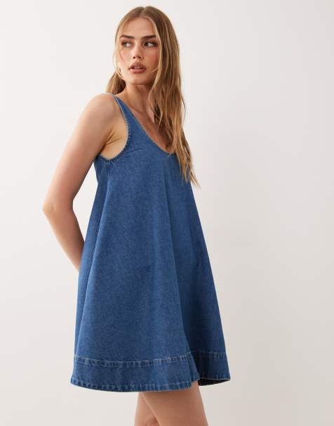 ASOS DESIGN - Robe coupe trapèze en denim à encolure dégagée avec poches - Bleu moyen - view 1