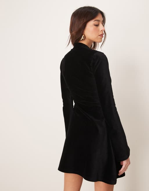 ASOS DESIGN - Robe courte à col montant et manches évasées en velours côtelé - Noir, 4 de 4