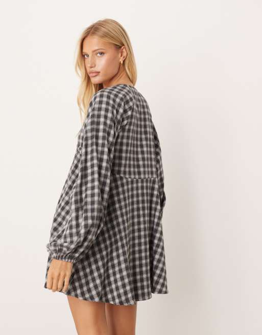ASOS DESIGN - Robe courte à col V nouée sur le buste avec manches volumineuses - Carreaux gris, 4 de 4