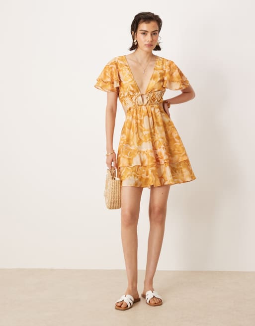 ASOS DESIGN - Robe courte à découpe et imprimé fleuri avec manches ange et col V, 4 de 4