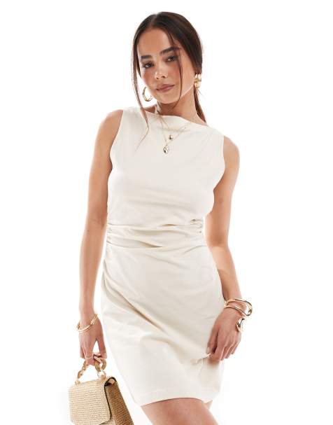 ASOS DESIGN - Robe courte à encolure bateau froncée sur les côtés - Taupe - view 1