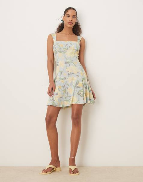 ASOS DESIGN - Robe courte à encolure carrée avec godets et imprimé fleuri - Bleu pâle - view 1