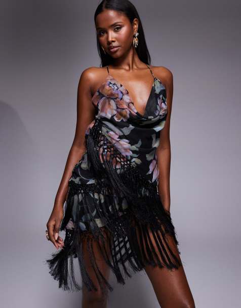ASOS DESIGN - Robe courte à fleurs avec col bénitier plongeant, franges superposées et dos ouvert drapé - Noir - view 1