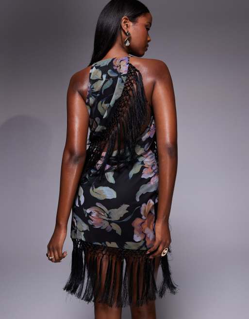 ASOS DESIGN - Robe courte à fleurs avec col bénitier plongeant, franges superposées et dos ouvert drapé - Noir, 4 de 4