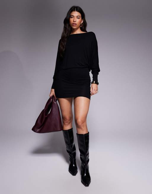 ASOS DESIGN - Robe courte à manches chauve-souris amples et épaules tombantes - Noir