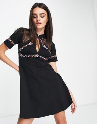 Robe Manches Courtes Poche Contraste