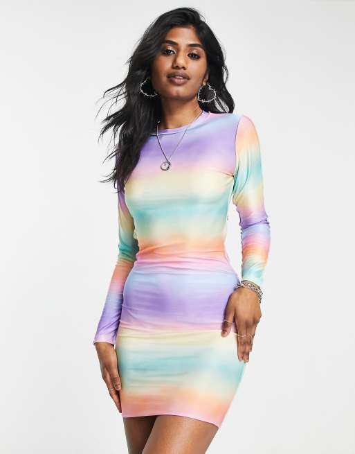 ASOS DESIGN Robe courte manches longues et coutures apparentes avec imprim arc en ciel