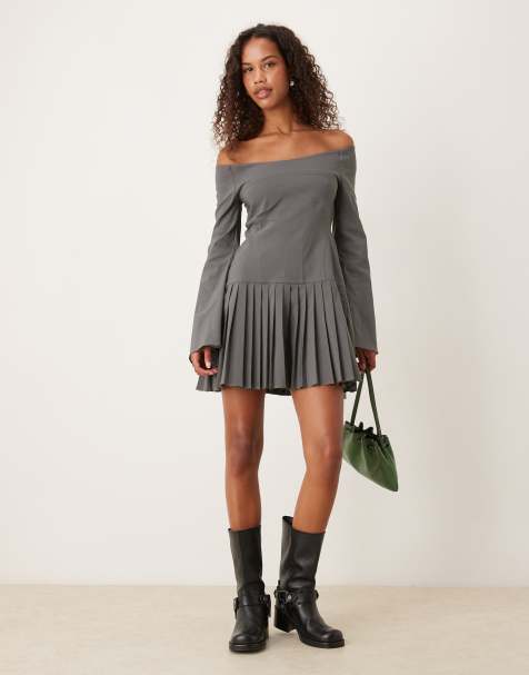 ASOS DESIGN - Robe courte à manches longues et jupe plissée - Gris ardoise - view 1