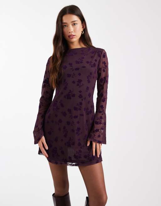 ASOS DESIGN - Robe courte à motif fleuri floqué avec manches évasées - Figue, 3 de 4