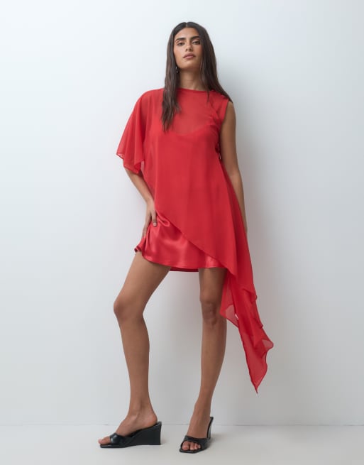 ASOS DESIGN robe courte asymétrique en mousseline à cape, 4 de 5