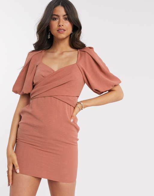 ASOS DESIGN Robe courte avec effet croisé sur le devant et