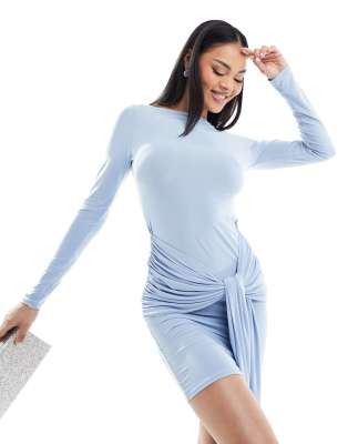 ASOS DESIGN - Robe courte avec liens devant à effet drapé exagéré - Bleu pâle