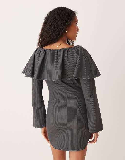 ASOS DESIGN - Robe courte boutonnée en popeline à rayures fines avec encolure à volants - Gris, 4 de 4