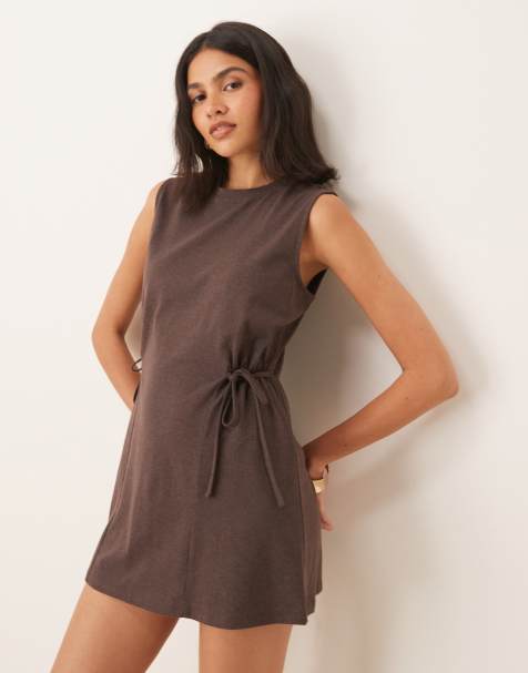 ASOS DESIGN - Robe courte cintrée avec détail noué - Marron - view 1