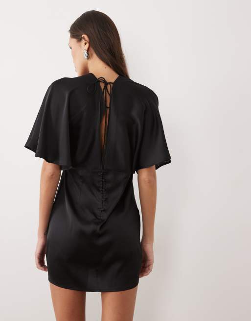 ASOS DESIGN - Robe courte col V à manches évasées et jupe brodée - Noir et blanc, 4 de 4