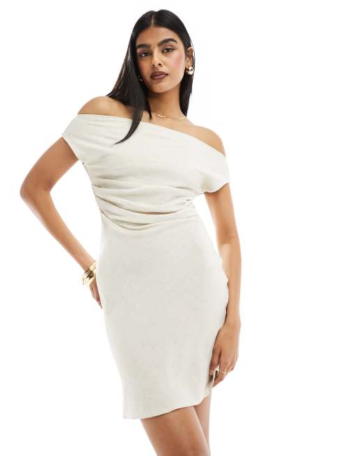 ASOS DESIGN - Robe courte coupée en biais en lin avec encolure bardot et taille froncée - Grège