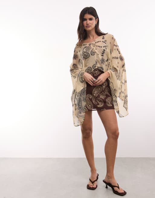 ASOS DESIGN robe courte décolletée à manches chauve-souris imprimé foulard, 3 de 4
