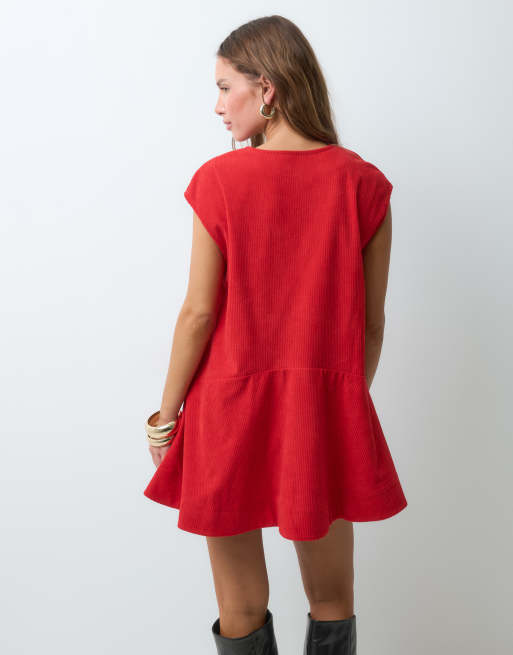 ASOS DESIGN robe courte décontractée col V avec taille basse en velours côtelé rouge cerise, 4 de 4