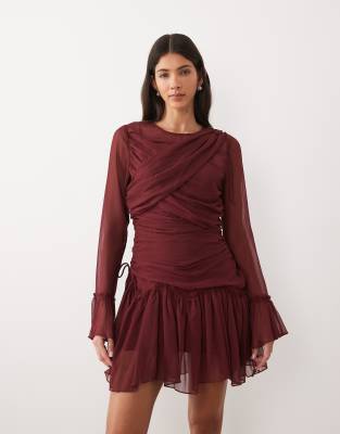 Robe courte drapée à volants et manches longues - Bordeaux-Rouge 34