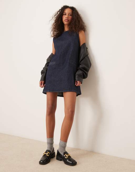 ASOS DESIGN - Robe courte en denim épuré avec poches passepoilées - Indigo, 2 de 4