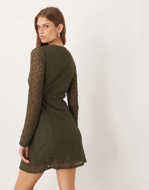 ASOS DESIGN - Robe courte en dentelle avec manches longues et décolleté plongeant à détail noué - Vert, 2 de 4