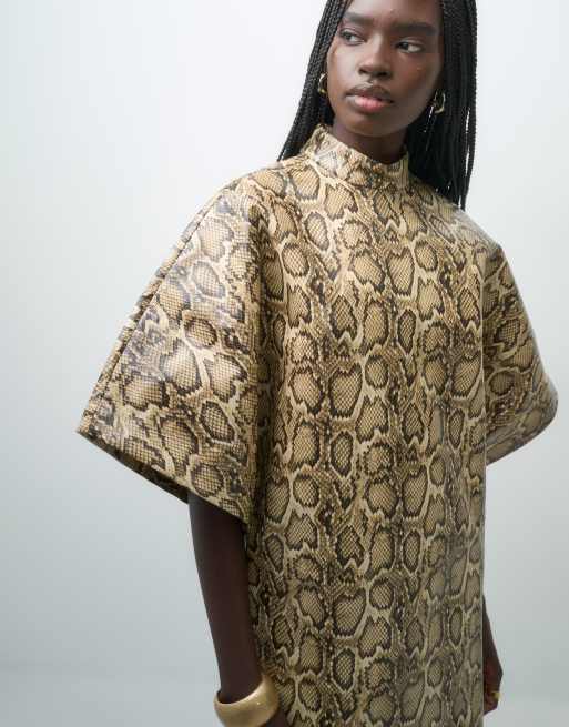 ASOS DESIGN robe courte en imitation cuir à manches chauve-souris imprimé serpent, 4 de 4