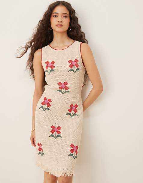 ASOS DESIGN - Robe courte en maille au crochet avec motif fleuri brodé au patchwork - Crème - view 1