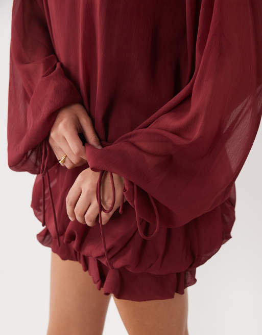 ASOS DESIGN robe courte en mousseline à col montant avec taille blousante, bordeaux, 3 de 4