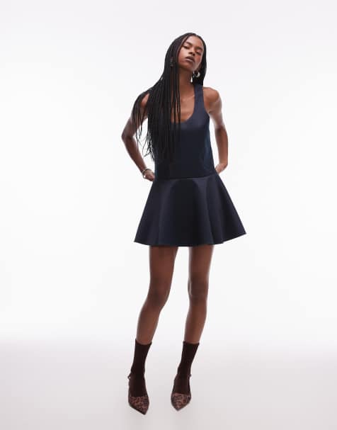 ASOS DESIGN - Robe courte en satin avec encolure dégagée et jupe virevoltante - Bleu marine - view 1