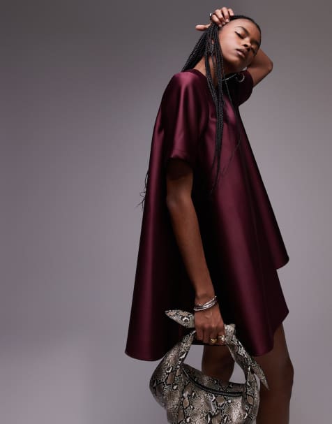 ASOS DESIGN - Robe courte en satin avec jupe évasée - Bordeaux - view 1