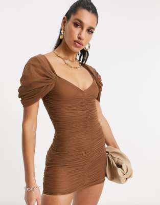 robe courte en tulle