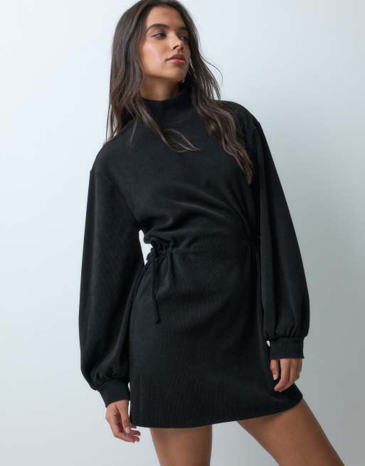 ASOS DESIGN robe courte en velours côtelé doux à taille cintrée noire, 3 de 5