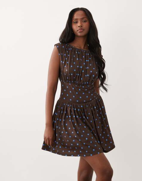 ASOS DESIGN - Robe courte et sans manches à pois avec taille cintrée - Bleu clair/chocolat - view 1