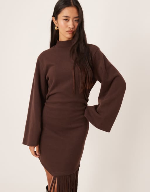 ASOS DESIGN - Robe courte et ultra douce à franges et col montant - Chocolat, 3 de 4