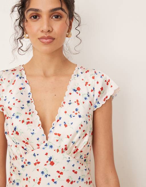 ASOS DESIGN - Robe courte fluide en satin à petites fleurs avec bordure festonnée, 3 de 4