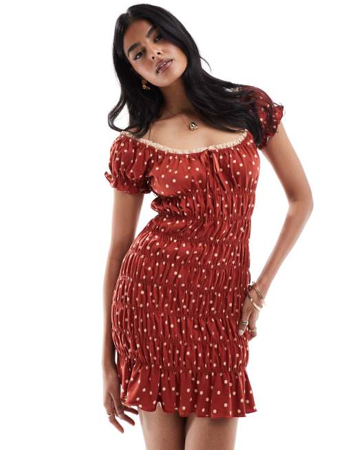 ASOS DESIGN - Robe courte froncée à pois et nouée devant - Rouge