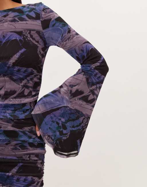 ASOS DESIGN robe courte froncée en tulle imprimé à manches cascade motif papillons violet, 3 de 4