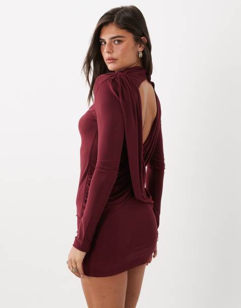 ASOS DESIGN robe courte moulante à épaules dénudées en matière fluide avec détail drapé au dos, bordeaux - view 1