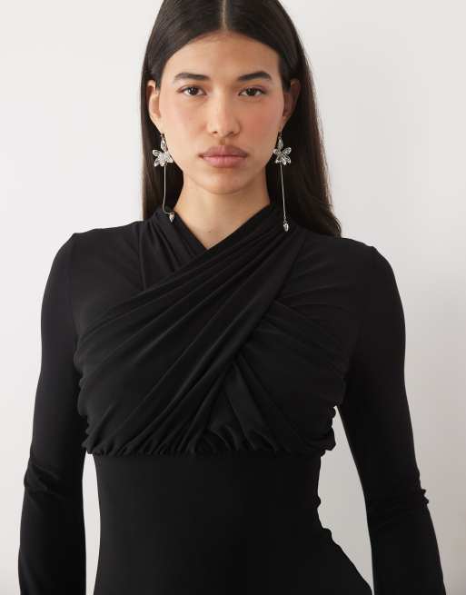 ASOS DESIGN robe courte noire à col montant et manches exagérées avec col croisé, 3 de 4